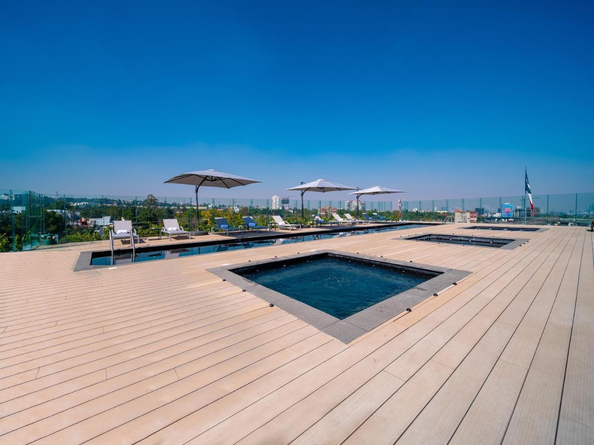 Hotel Galeria Plaza San Jeronimo Meksyk Zewnętrze zdjęcie Rooftop pool
