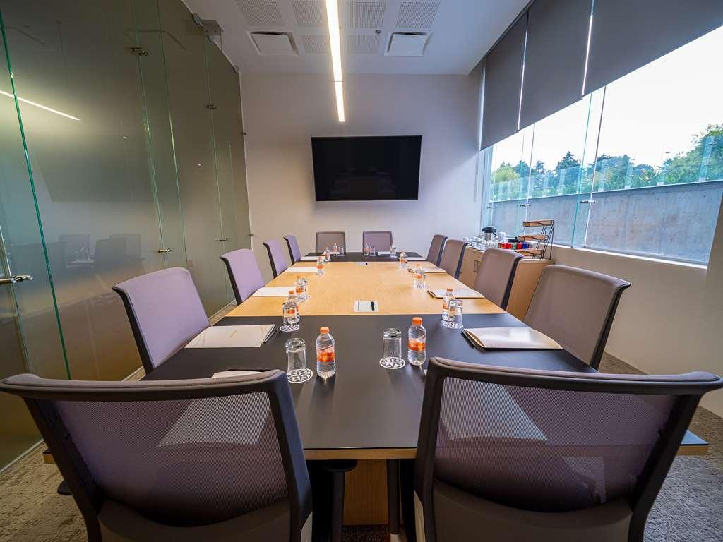 Hotel Galeria Plaza San Jeronimo Meksyk Udogodnienia zdjęcie Boardroom at the National University of Ireland, Galway