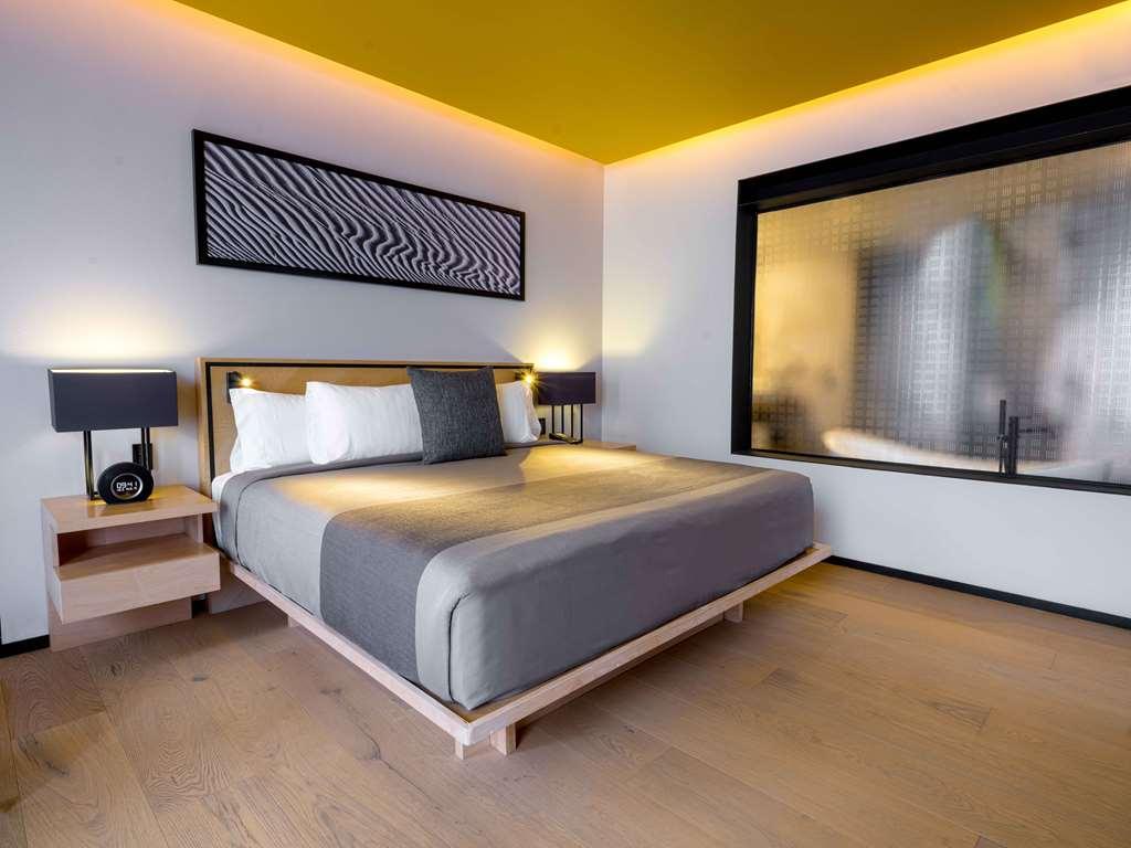 Hotel Galeria Plaza San Jeronimo Meksyk Pokój zdjęcie A room at the hotel